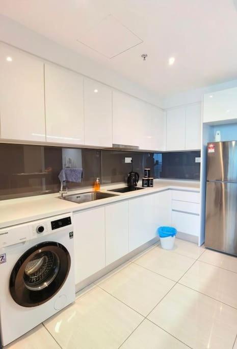 C1108 Almas Muji Studio100mbpsnetflix Apartment *
